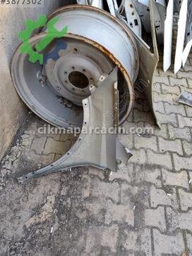 Hyundai Tucson Sağ Ön Çamurluk çıkma parça