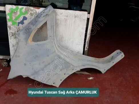Hyundai Tucson Sağ Arka Çamurluk çıkma parça