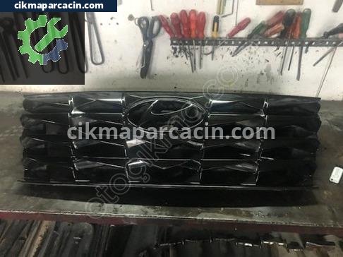 Hyundai Tucson Ön Panjur çıkma parça