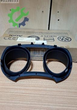 Seat Ibiza Gösterge Çerçevesi 6J0857059A çıkma parça