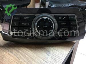 İnfiniti Fx35 Teyp Başlığı hatasız orjinal çıkma