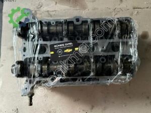 Opel Insignia Orijinal Çıkma Silindir Kapağı