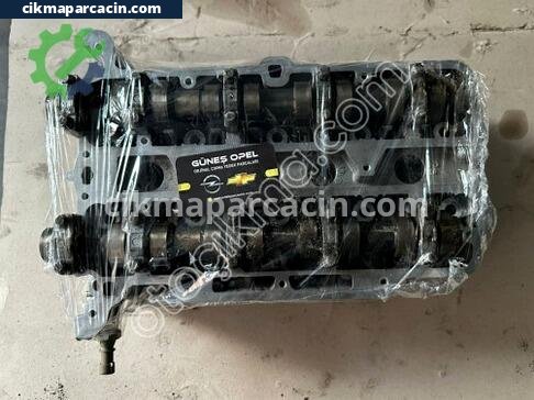Opel Insignia Silindir Kapağı çıkma parça