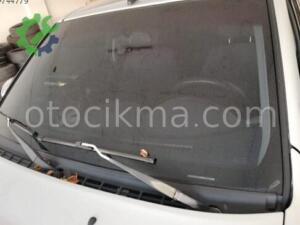 İsuzu Dmax Ön cam hatasız orjinal çıkma