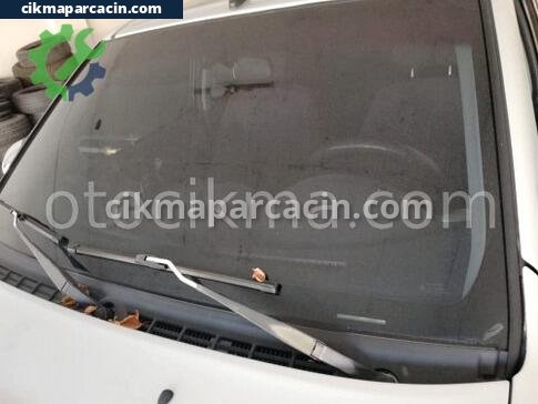 Isuzu D-Max Ön Cam çıkma parça