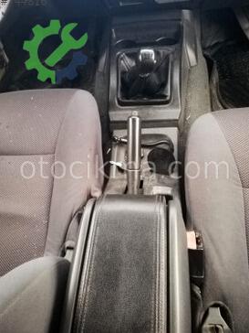Isuzu D-Max Orta Konsol çıkma parça