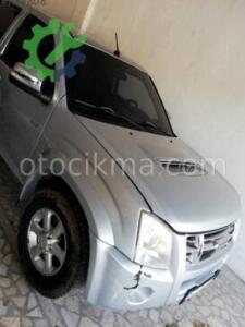 İsuzu Dmax Sağ ön çamurluk hatasız orjinal çıkma
