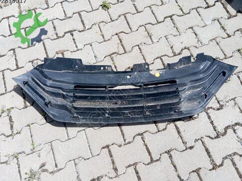 Peugeot 207 Ön Panjur çıkma parça