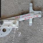 IVECO SOL CAM KRİKOSU