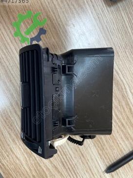 Toyota Corolla Kalorifer Izgarası UNI-23911 çıkma parça
