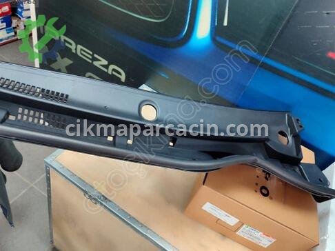 Toyota 4Runner Ön Cam Izgarası 55708-02590 çıkma parça