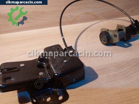 Jaguar S-Type Bagaj Kilidi çıkma parça