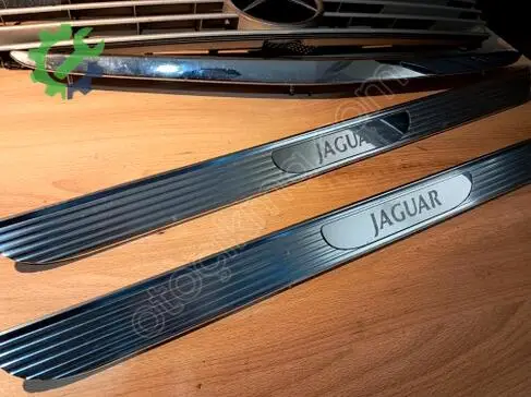 Jaguar S-Type Kapı Döşemesi çıkma parça