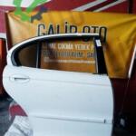 Jaguar X Type Sağ Arka Kapı Hatasız Orjinal Çıkma