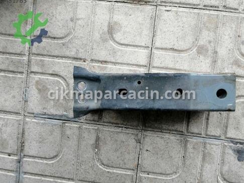 Jaguar XE Tampon Demiri çıkma parça