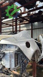 JAGUAR XE SAĞ ARKA ÇAMURLUK HATASIZ SÖKME