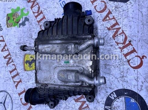 Jaguar XE Intercooler Radyatörü GK736K775AC çıkma parça