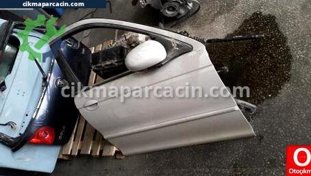 Jaguar X-Type Sağ Ön Kapı çıkma parça