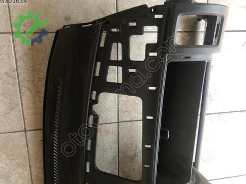 Honda Jazz Göğüslük 71103-SAA-ZY00 çıkma parça