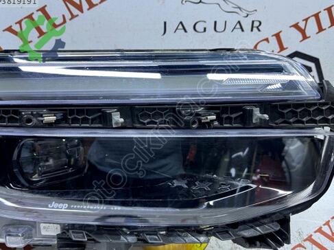 Jeep Avenger Sağ Ön Far 52218717 çıkma parça