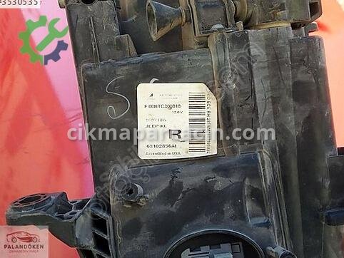 Jeep Grand Cherokee Sağ Ön Far çıkma parça