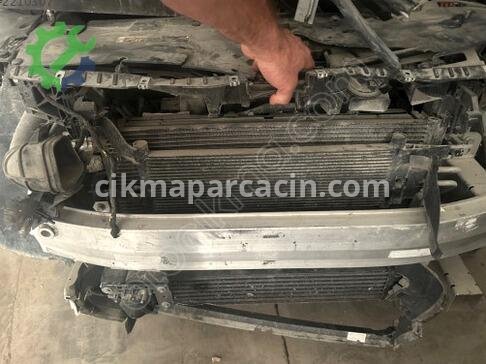 Jeep Compass Su Radyatörü çıkma parça