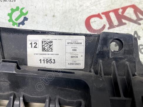 Jeep Compass Ön Panjur çıkma parça