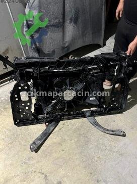 Jeep Compass Su Radyatörü çıkma parça