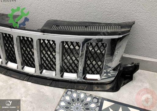 Jeep Grand Cherokee Ön Panjur çıkma parça