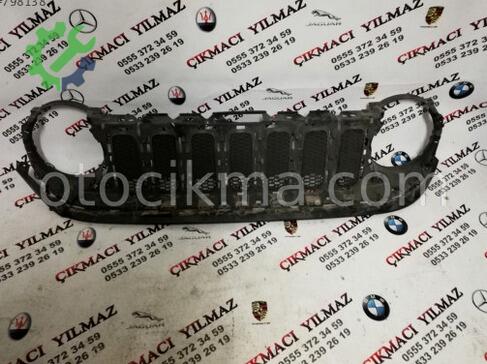 Jeep Renegade Ön Panjur çıkma parça