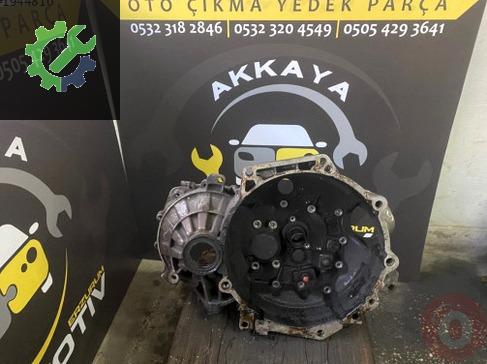Volkswagen Jetta Şanzıman Komple çıkma parça