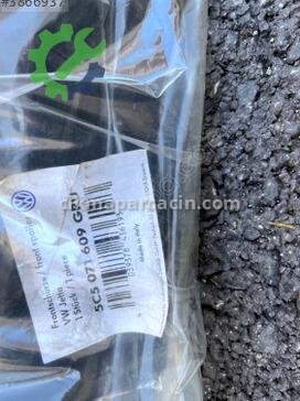 Volkswagen Jetta Tampon Spoyleri 5C5071609GRU çıkma parça