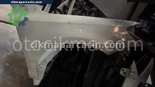 Volkswagen Jetta Sağ Çamurluk çıkma parça