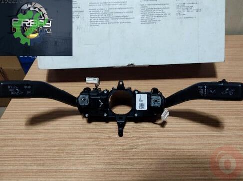 Volkswagen Jetta Sinyal Kolu 5K0953569AH çıkma parça
