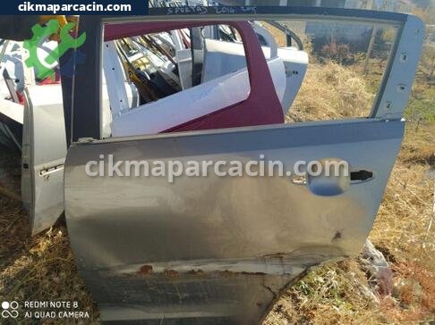Kia Sportage Orta Konsol çıkma parça