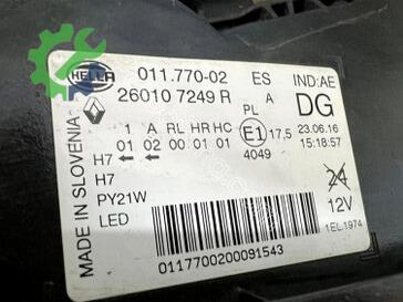 Renault Kadjar Sağ Ön Far 260107249R çıkma parça