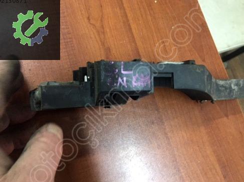 Renault Kangoo Sağ Ön Kapı Kilidi 8200497521 çıkma parça