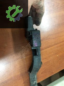 Renault Kangoo Sağ Ön Kapı Kilidi 8200497521 çıkma parça