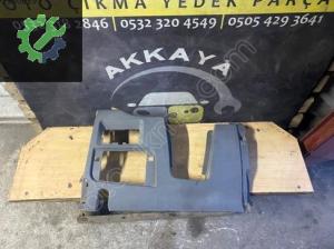 Kangoo 3 Göğüs Alt Sigorta Kapağı Çıkma Orjinal