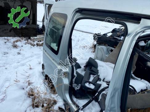 Renault Kangoo Sağ Arka Çamurluk çıkma parça