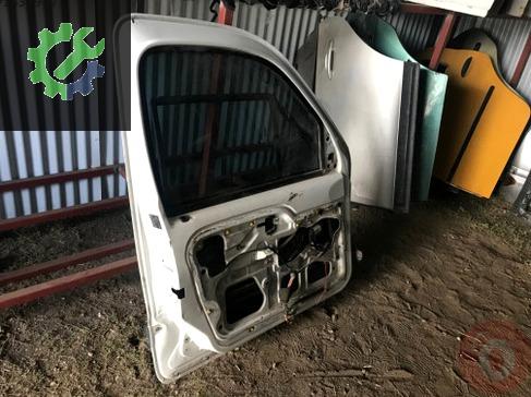 Renault Kangoo Sol Ön Kapı çıkma parça