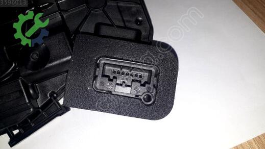 Volkswagen Golf Sol Ön Kapı Kilidi 5K1837015D çıkma parça