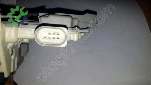 Volkswagen Tiguan Sol Arka Kapı Kilidi 3C4839015B çıkma parça