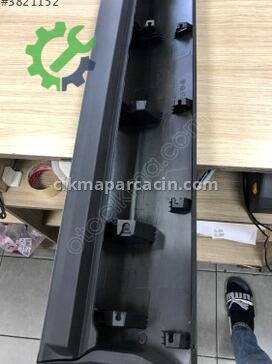 Toyota Corolla Kapı Çıtası 75073-16011 çıkma parça