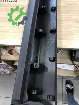 Toyota Corolla Kapı Çıtası 75073-16011 çıkma parça