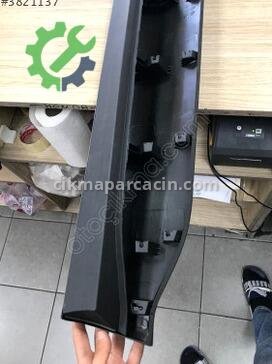Toyota Corolla Kapı Çıtası 75074-16011 çıkma parça