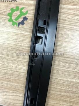 Toyota Yaris Kapı Çıtası 75731-0D200 çıkma parça