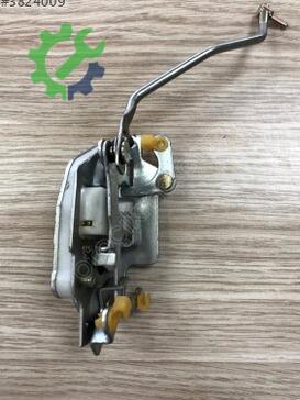 Suzuki Carry Sağ Ön Kapı Kilidi 82201-85500 çıkma parça