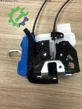 Kia Rio Sol Ön Kapı Kilidi 81311-1W030 çıkma parça