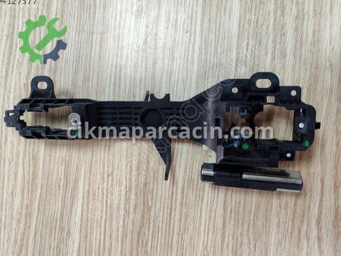 Toyota Corolla Sağ Ön Kapı Kolu 69201-02260 çıkma parça